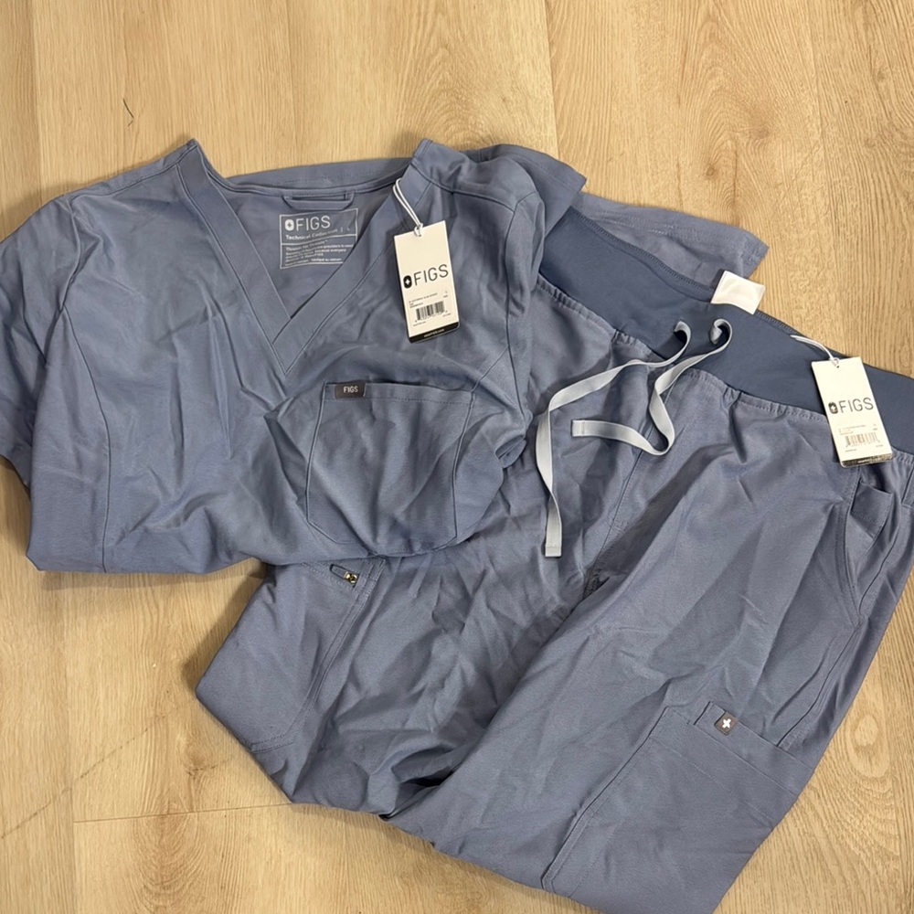Figs Catarina slim scrub top and high waisted yola tall bottoms size large